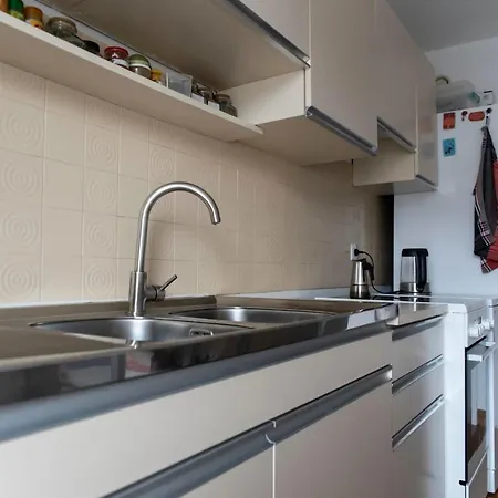 Hostnfly - Beautiful Spacious And Bright Apt In Menilmontant Apartment