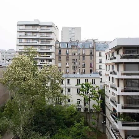Apartment Hostnfly - Beautiful Spacious And Bright Apt In Menilmontant